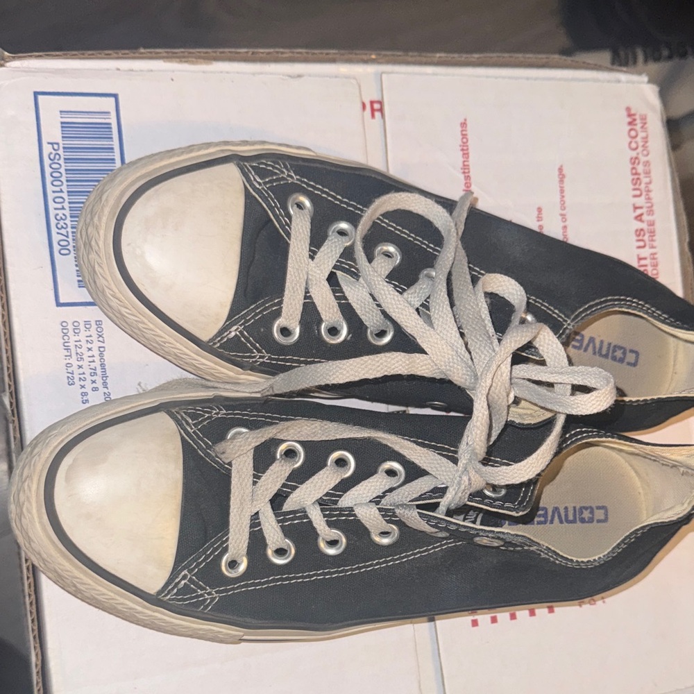 🔥 Converse Chuck Taylor All Star Low – Black – Men’s 7 / Women’s 9 🔥